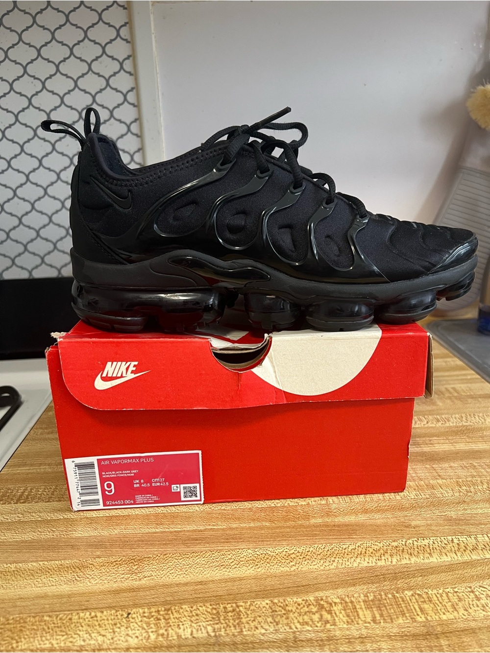 Nike Black Air VaporMax Plus Sneakers